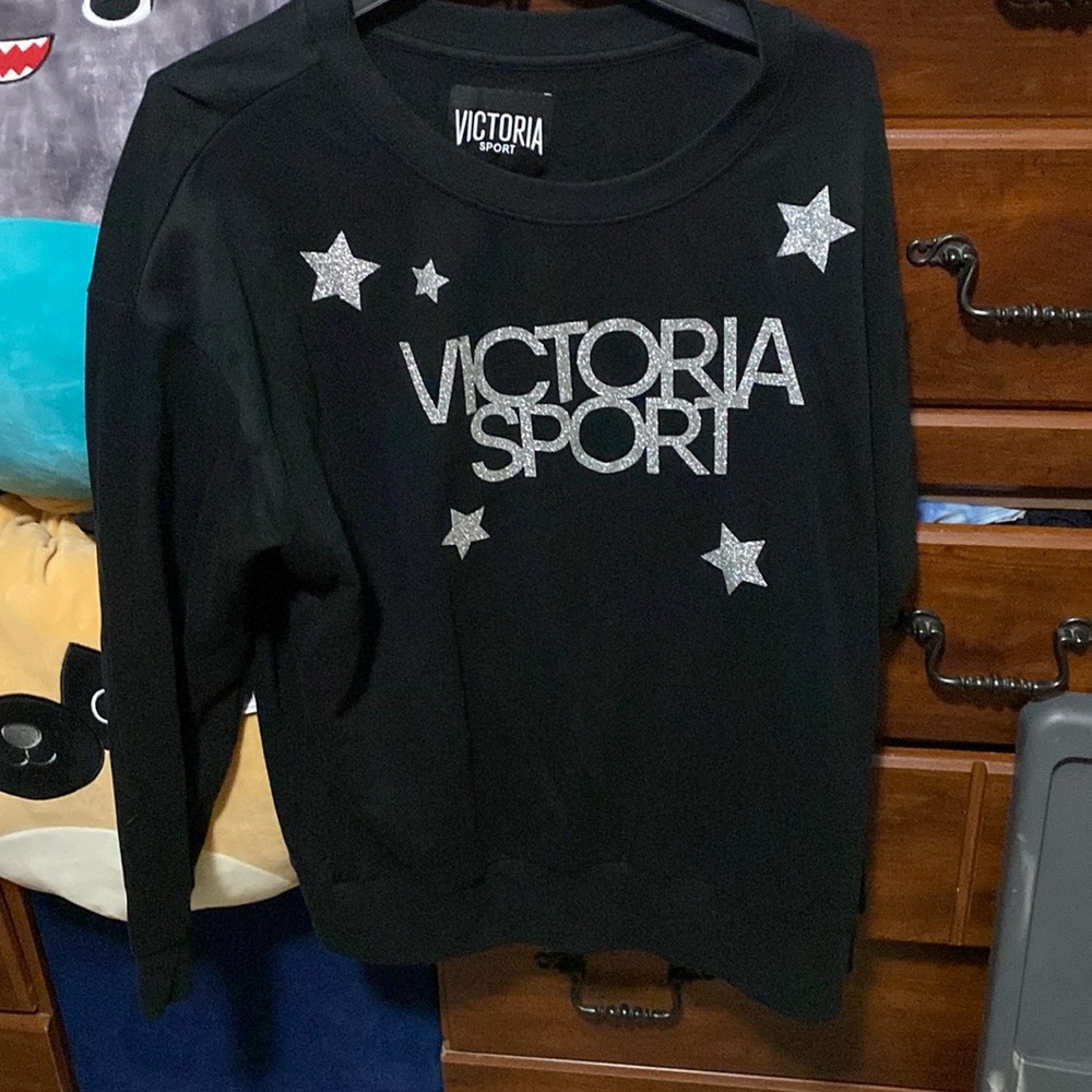 VS sweater